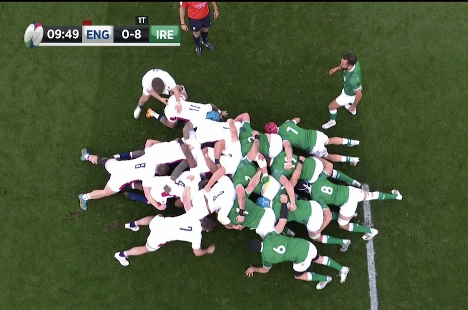 irelandengland-scrum